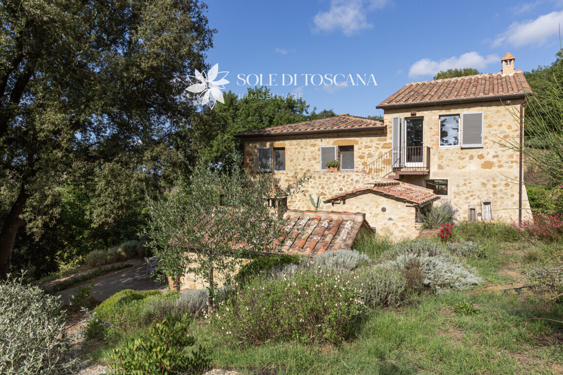 Castelmuzio_Trequanda_Restored_farmhouse_for_sale (52) (FILEminimizer)