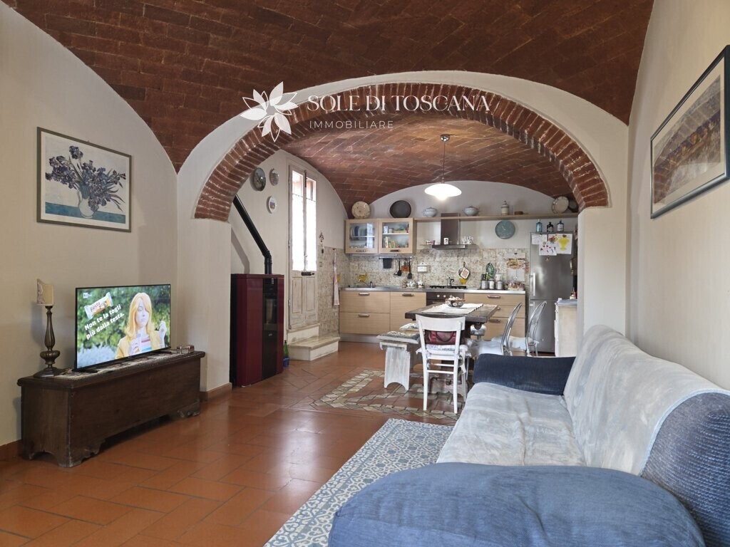 Guazzino_Sinalunga_appartamento_piano _terra_con_garage (4)