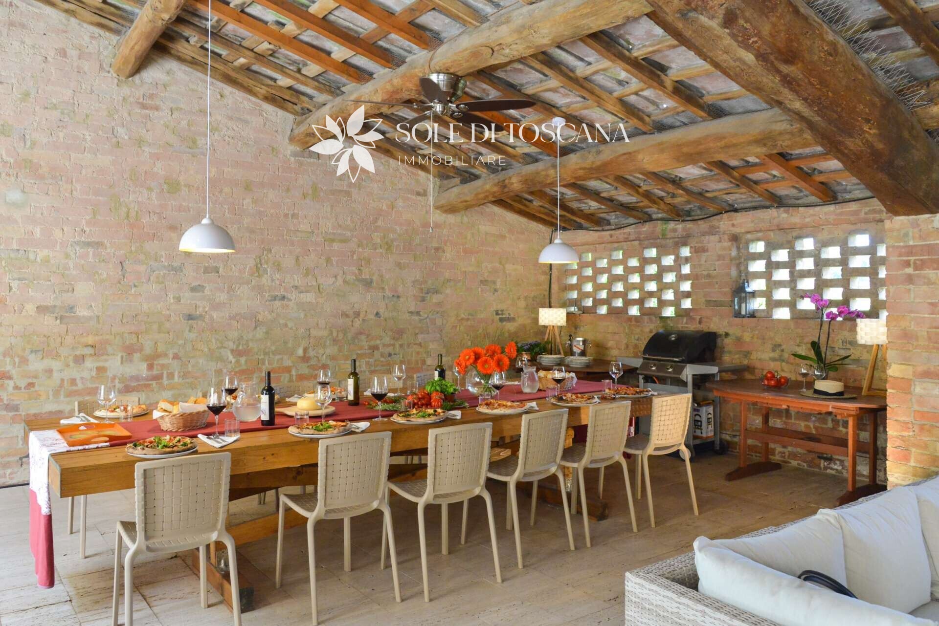 Monteroni_d_Arbia_farmhouse_with_pool_for_sale (9)