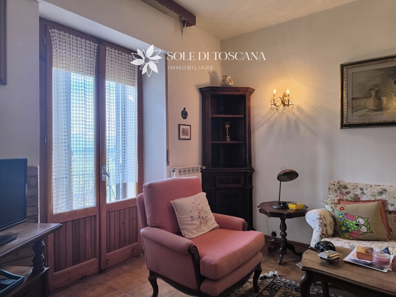 Montisi_terraced_house_with_2_balconies_for_sale (9)