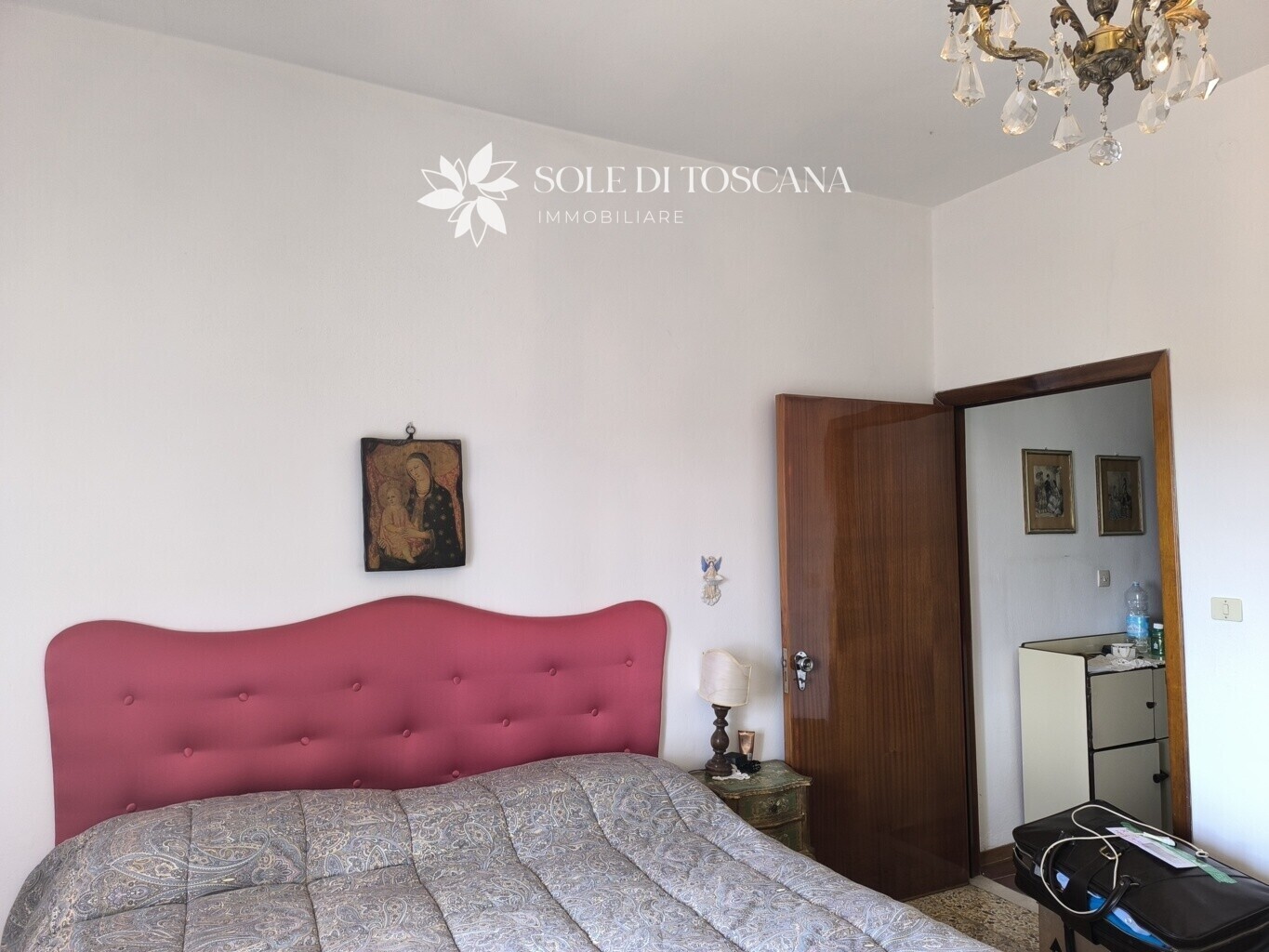 Montisi_terraced_house_with_2_balconies_for_sale (13)