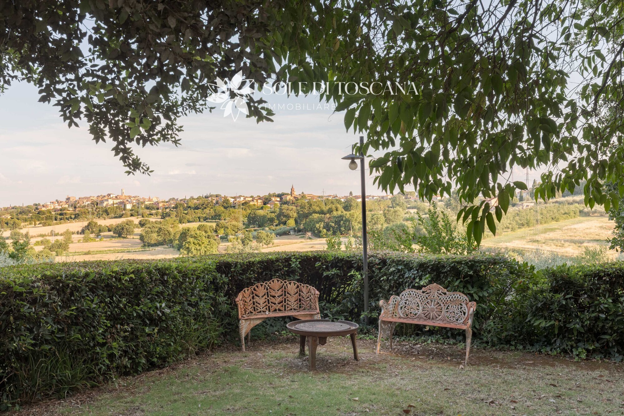 Foiano_della_Chiana_restored_villa_for_sale (126)