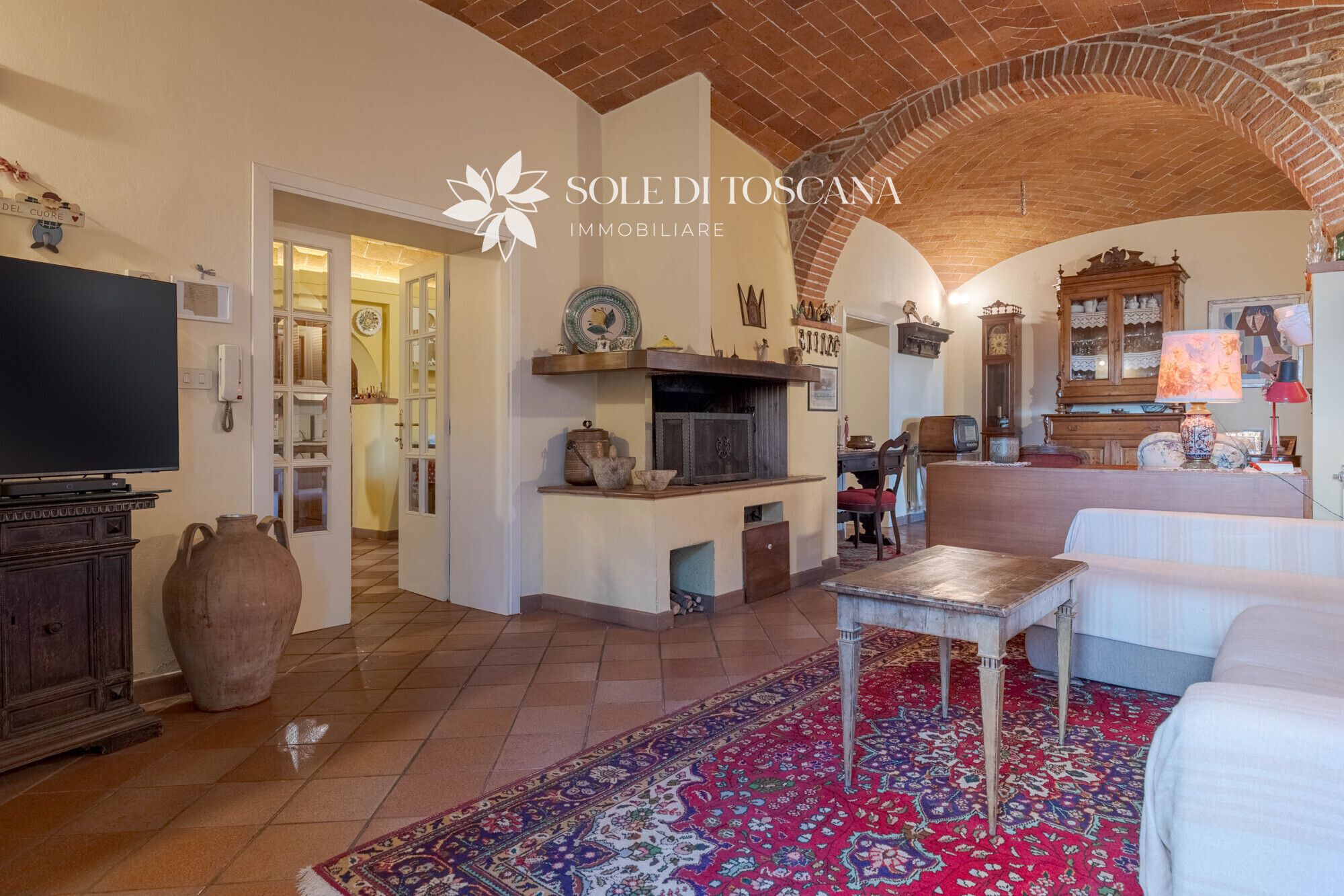 Foiano_della_Chiana_restored_villa_for_sale (74)