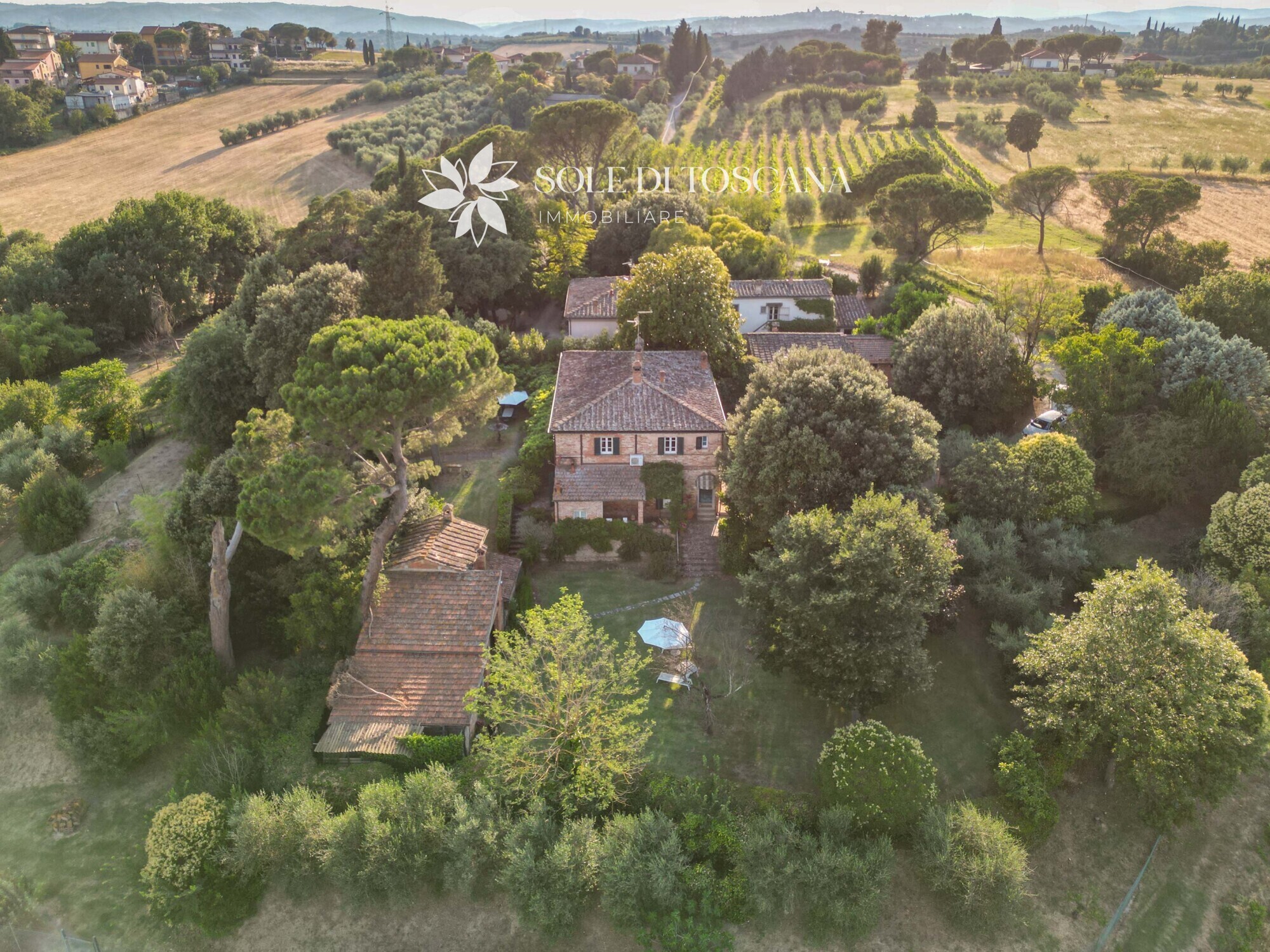 Foiano_della_Chiana_villa_reday_to_live_for_sale (9)