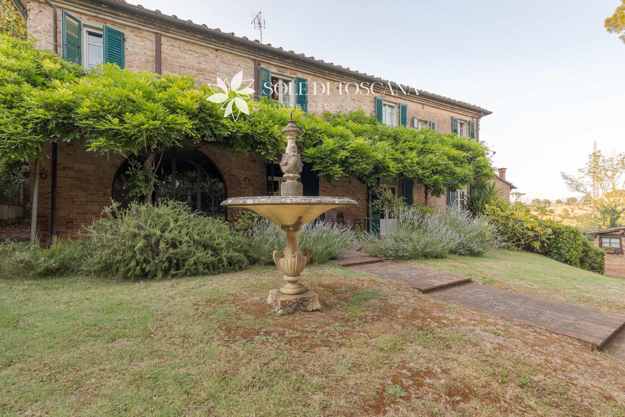 Foiano_della_Chiana_restored_villa_for_sale (134)