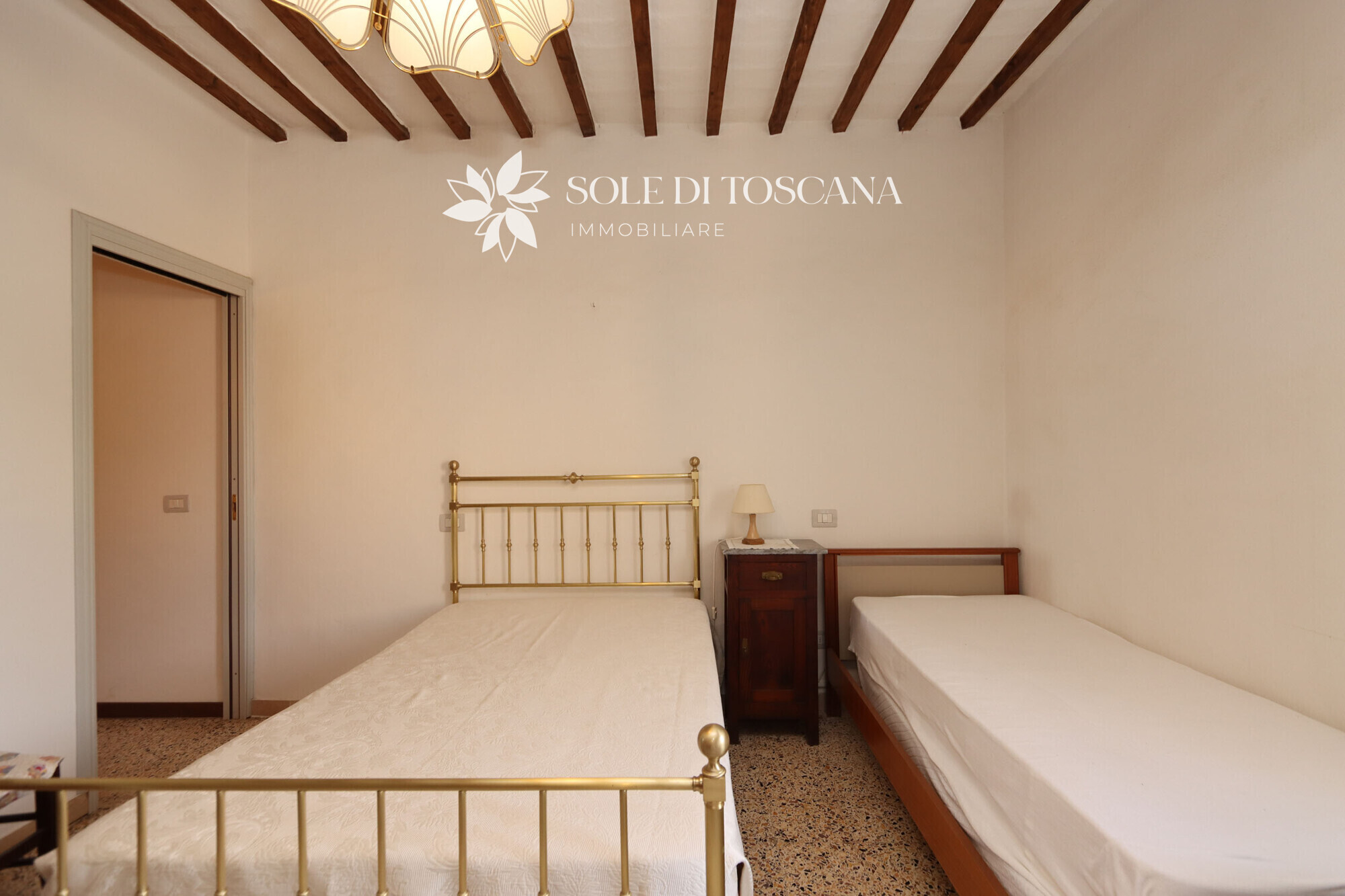 Montepulciano_Abbadia_appartamento_con_due_camere_in _vendita (33)