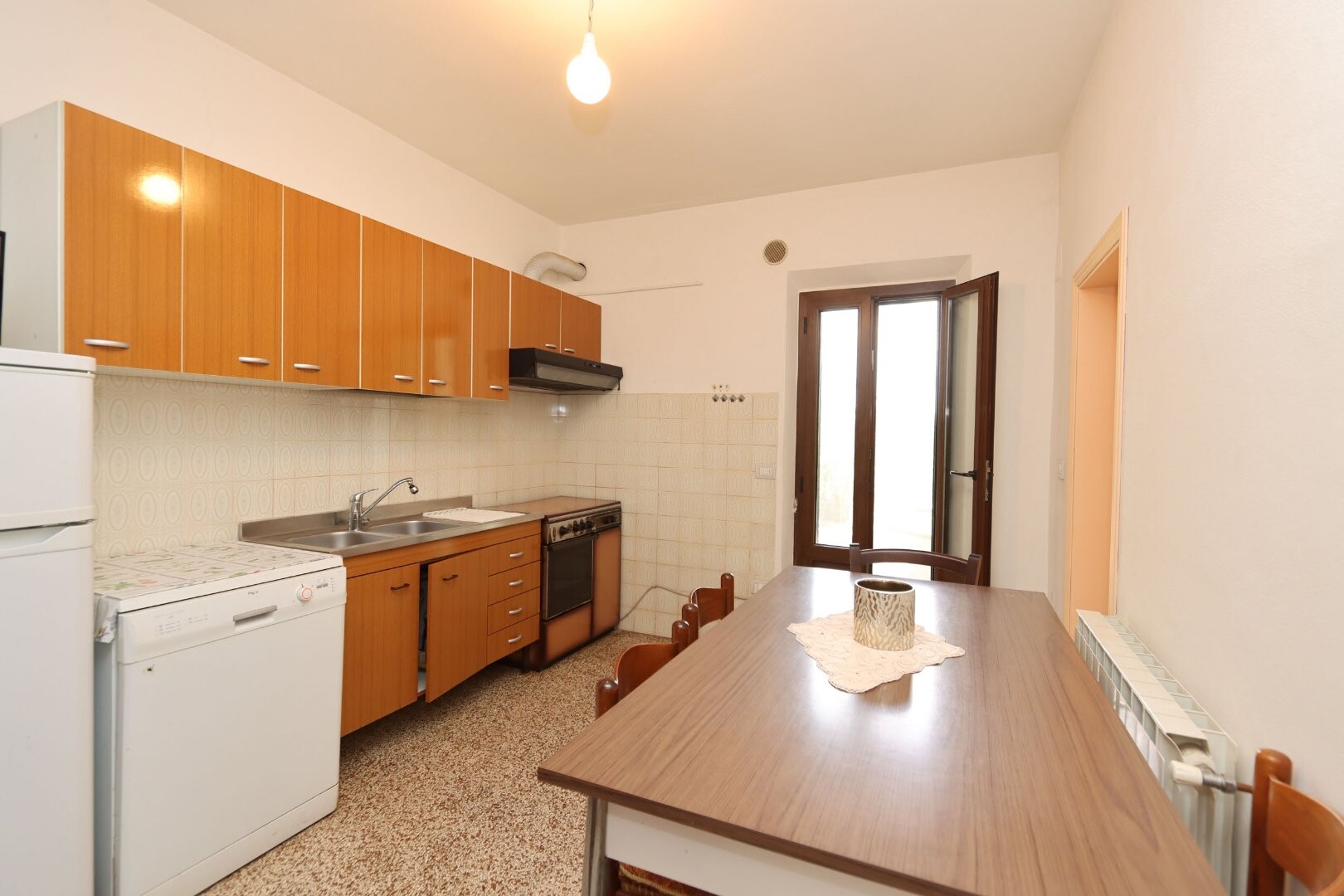 Cucina abitabile arredata