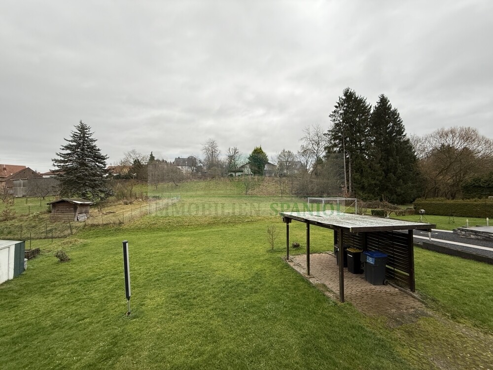 13-Garten-Blick aus Schlafzimmer