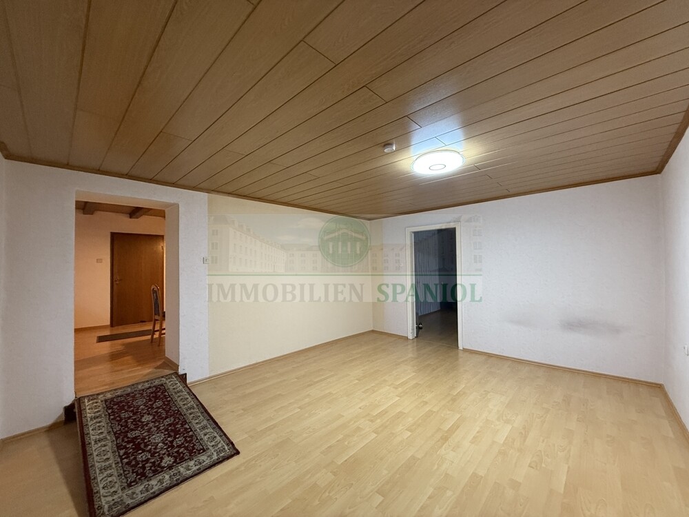8-Wohnzimmer