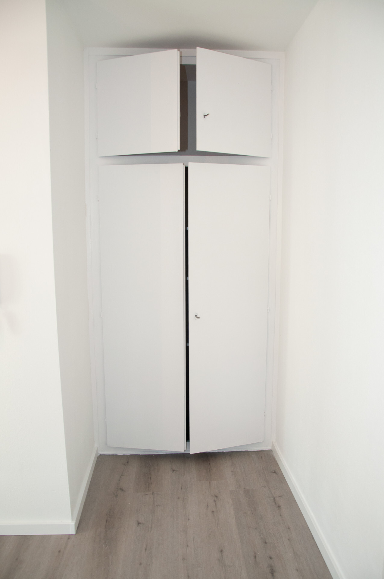 Einbauschrank im Flur