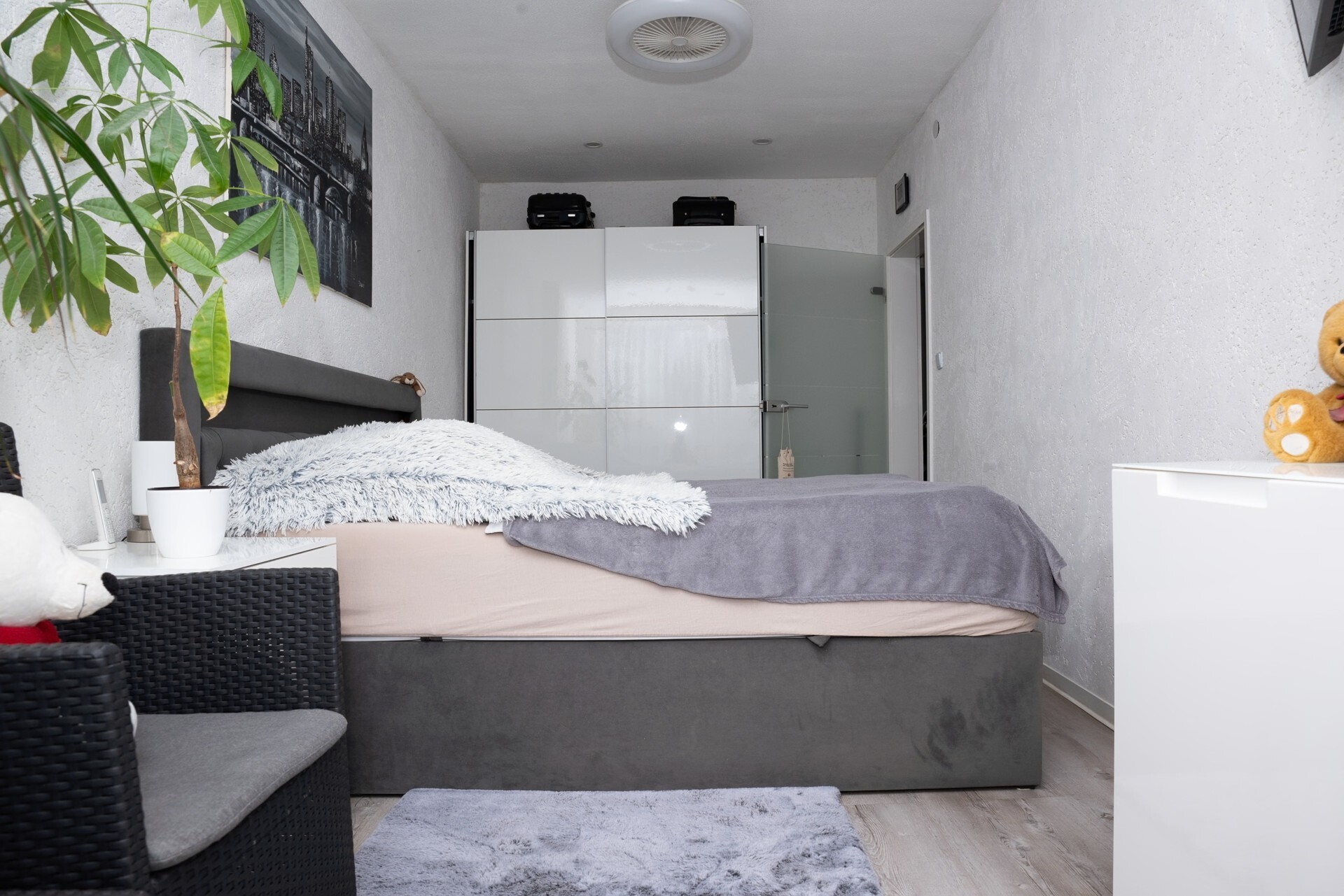 1. Schlafzimmer