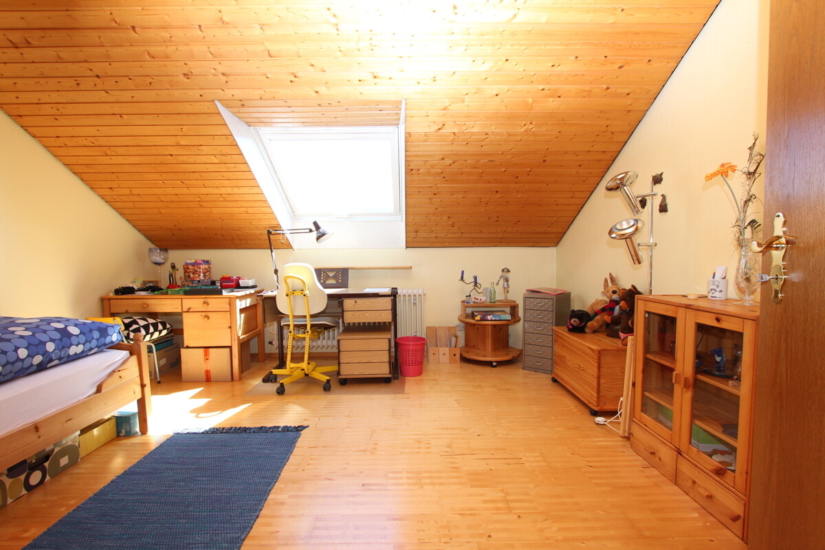 Schlafzimmer 1