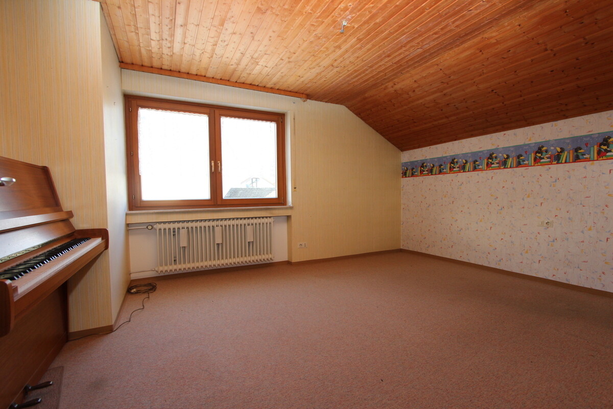 Schlafzimmer 1 DG