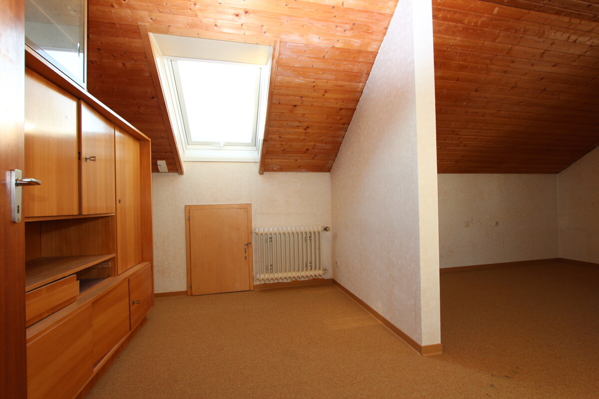 Schlafzimmer 2 DG