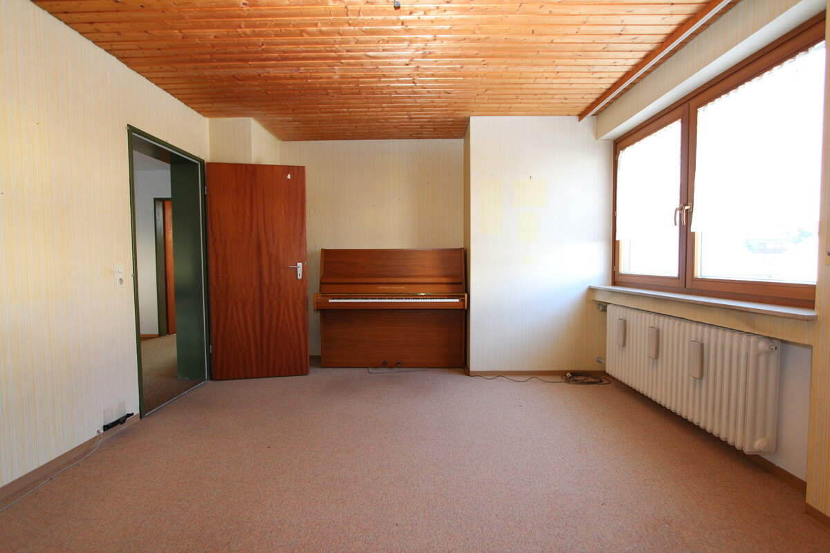 Schlafzimmer 1 DG
