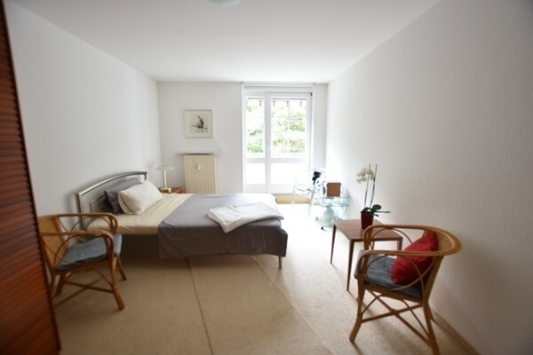 Schlafzimmer 1.2.