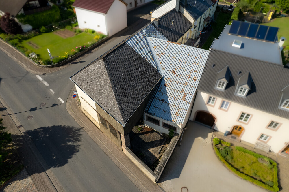 Stallungen mit Innenhof