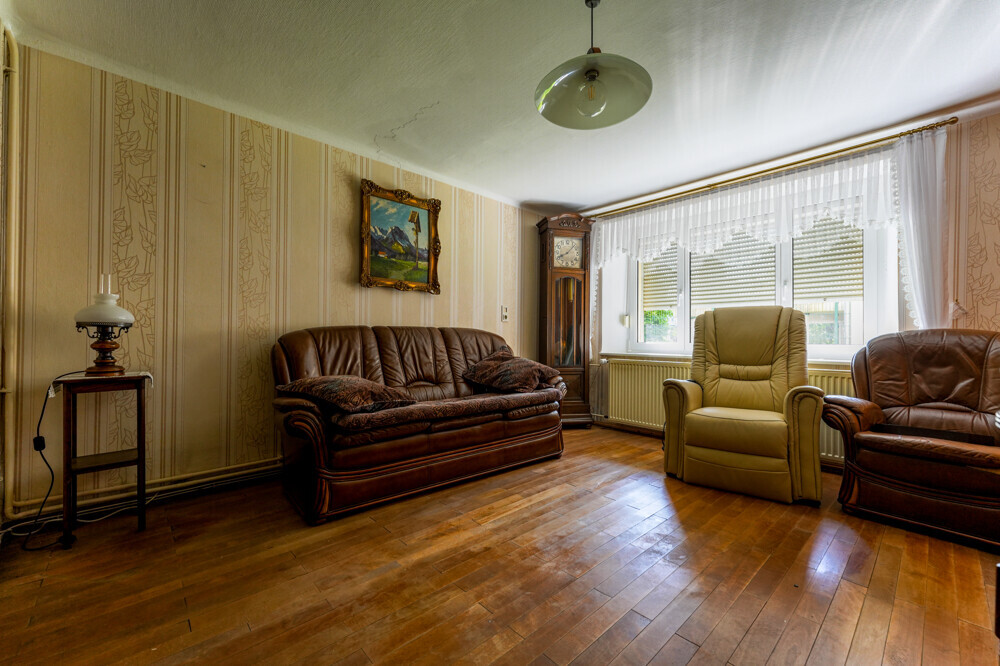 Wohnzimmer mit Ausgang Terrasse