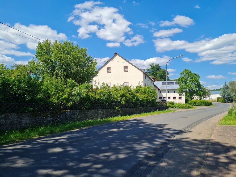 Seitenansicht Straße