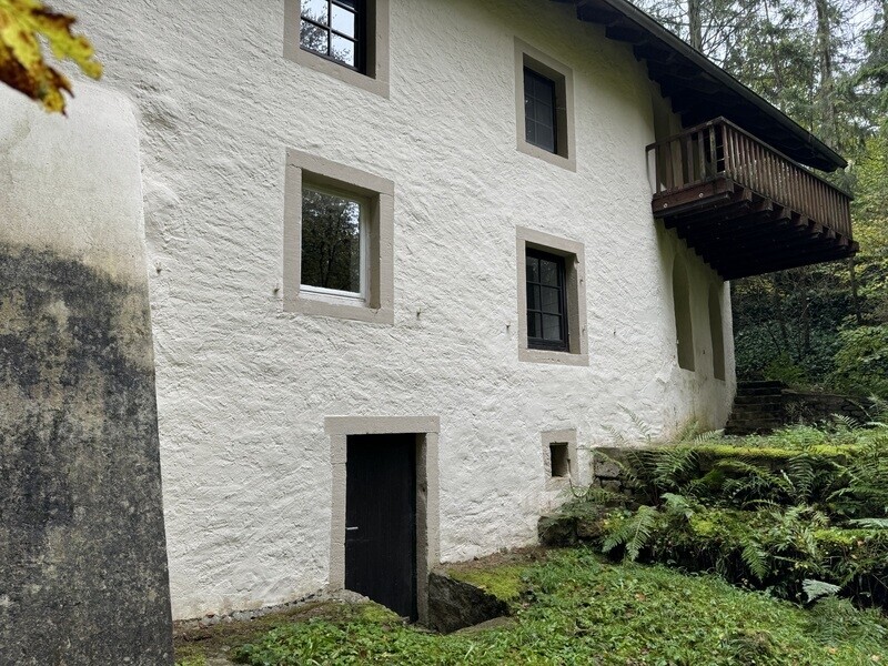 Hausrückseite