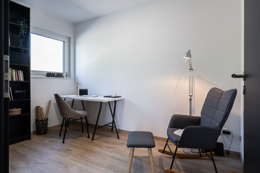 Büro EG
