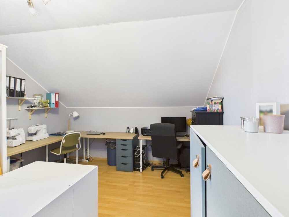 Büro/ Schalfzimmer