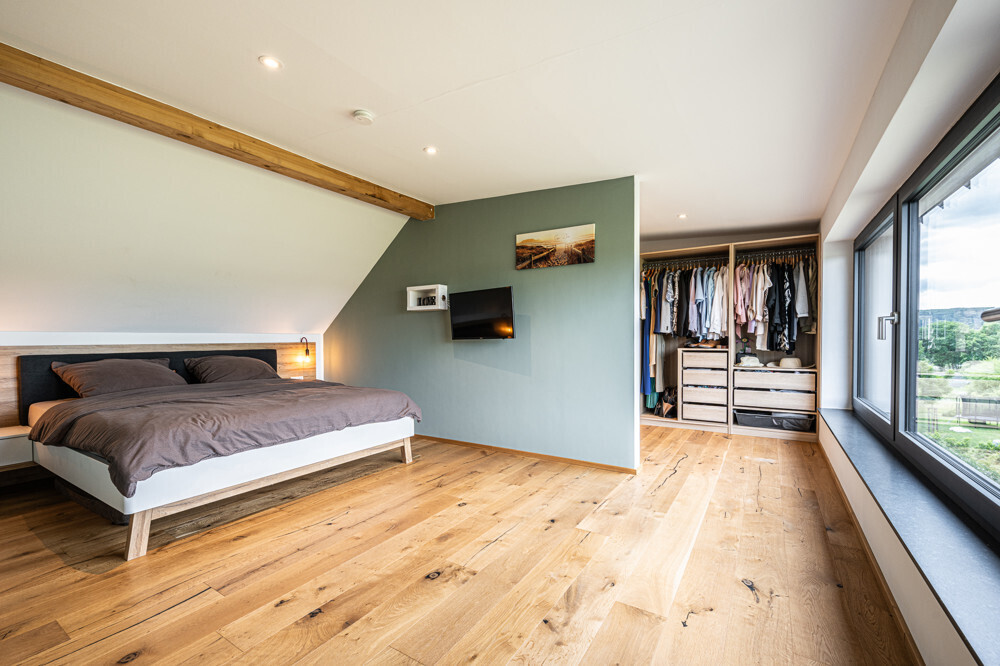 Schlafzimmer & Ankleide DG