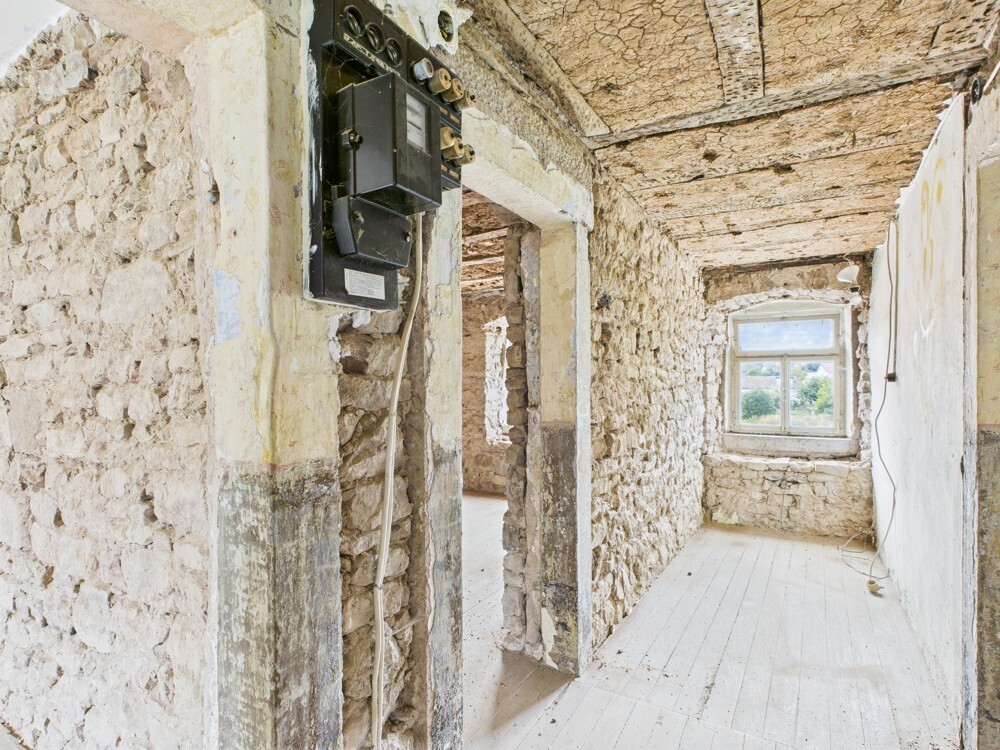 CAM04303G0-PR0074-STILL013