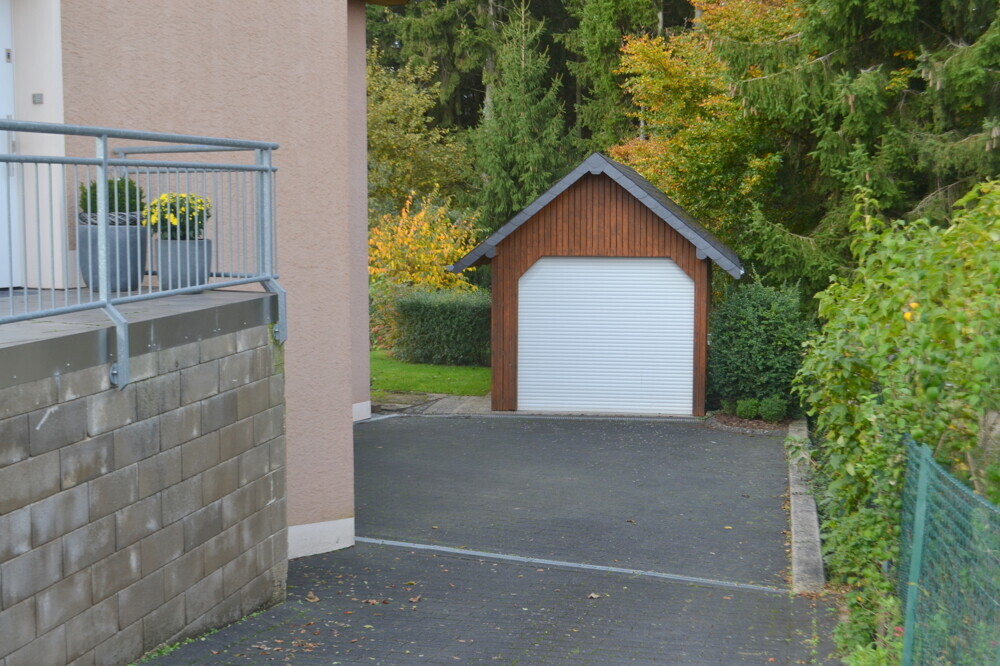 Gartenhaus_Zufahrt Garagen
