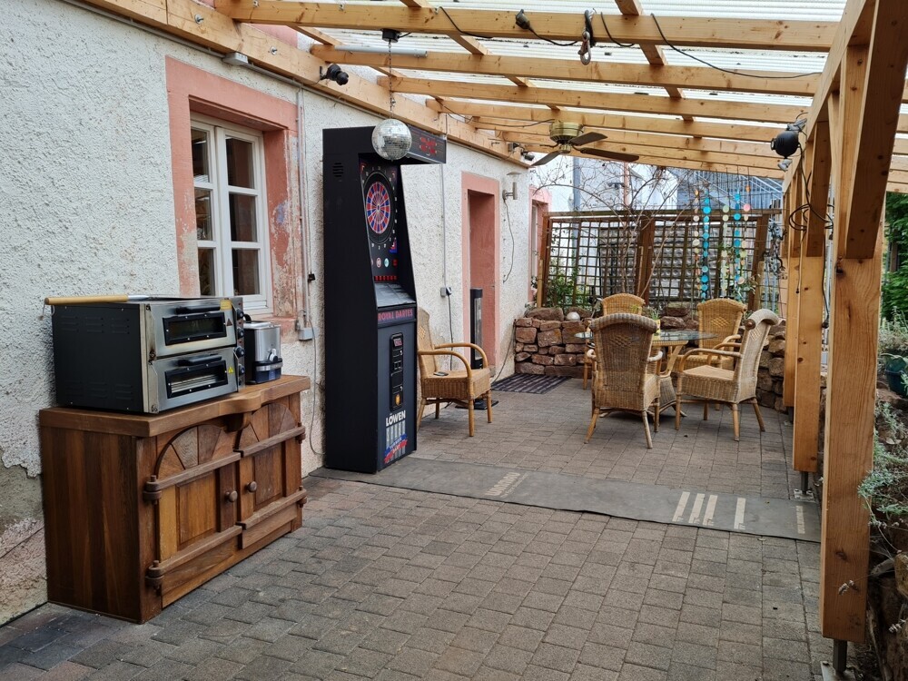 überdachte Terrasse
