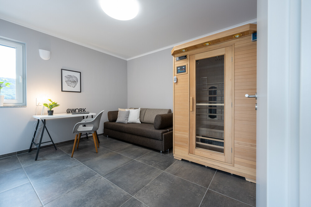 Office mit Sauna..happy
