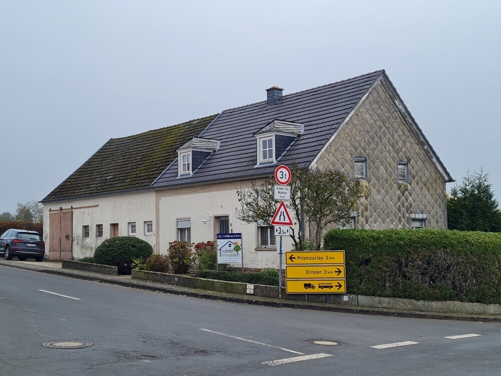 Straßenansicht