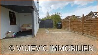 Stellplatz und überdachte Terrasse