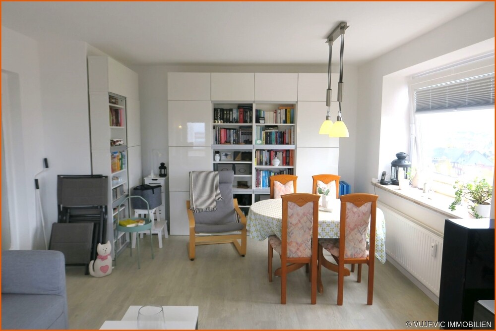 Großes Wohnzimmer