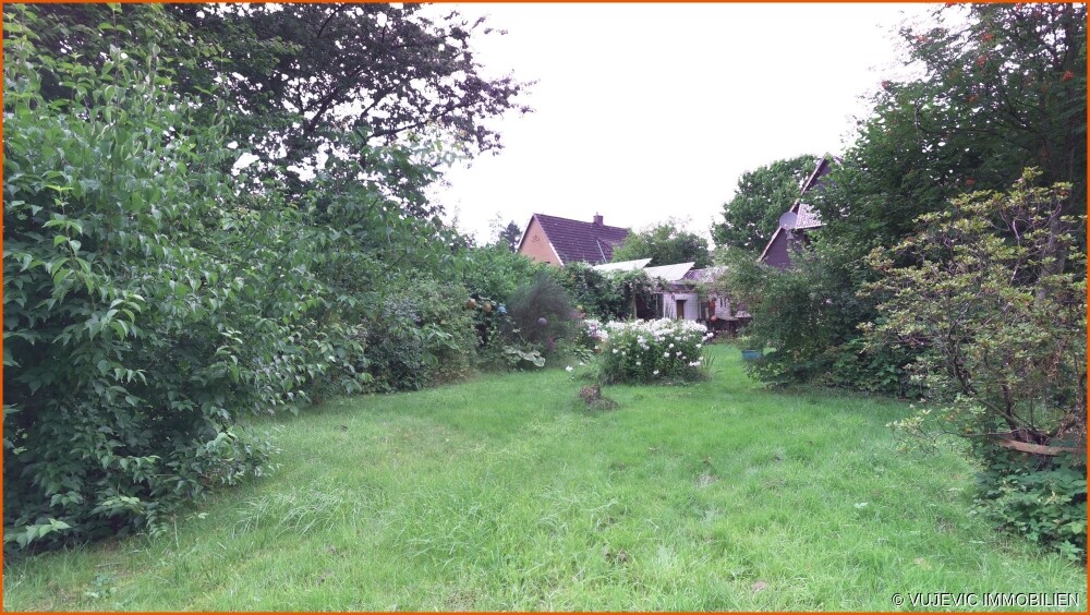 Garten und Rückansicht