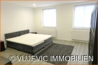 Voll ausgestattetes Schlafzimmer