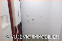 Hauswirtschaftsraum mit Waschmaschinenanschluss