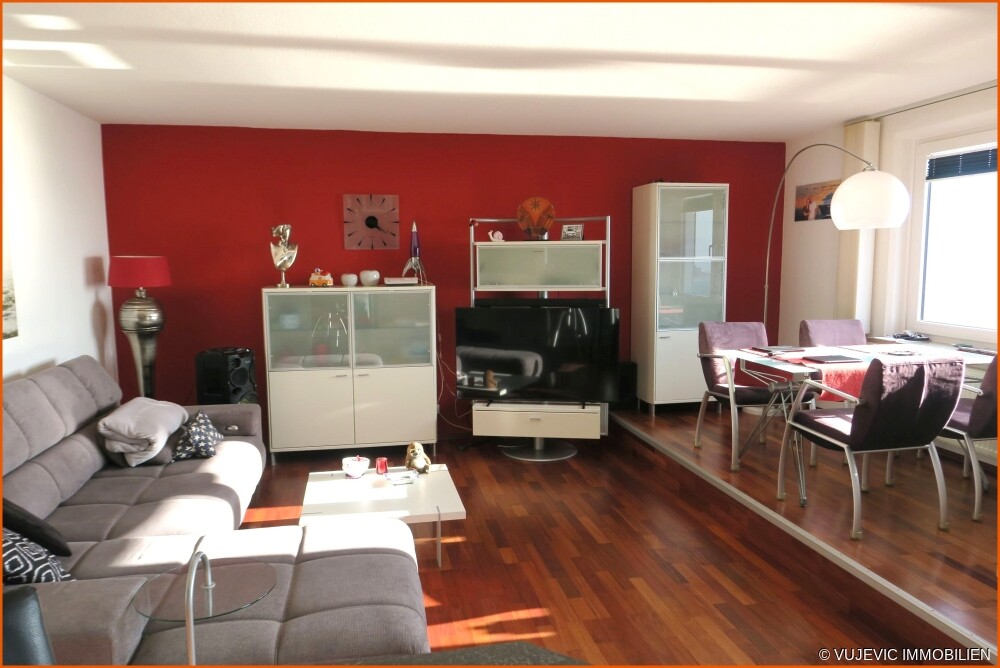 Großer, heller Wohnbereich