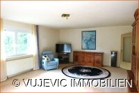 Großes Wohnzimmer