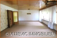 Großes Wohnzimmer im EG (rechte Whg.)