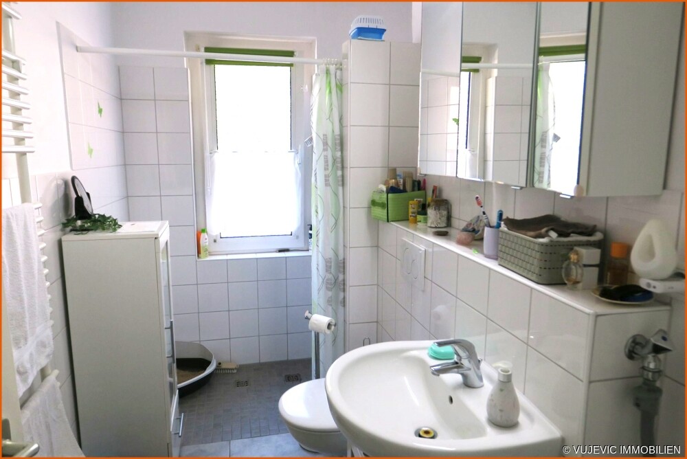 Duschbad mit Fenster