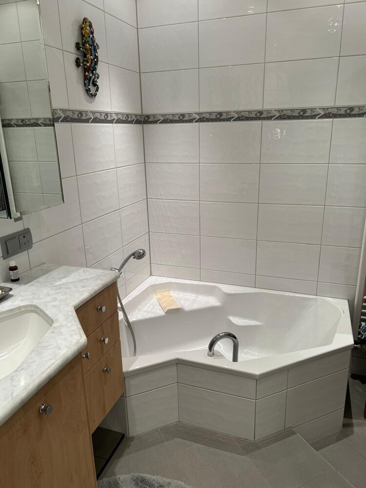 Badewanne 2. OG
