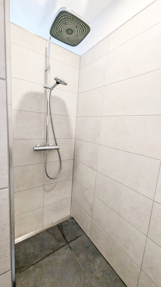 OG ebenerdige Dusche