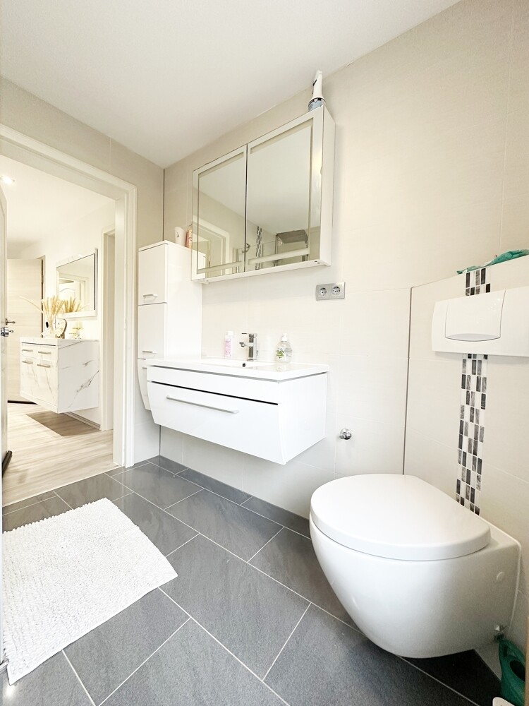 EG Badezimmer Bild 1