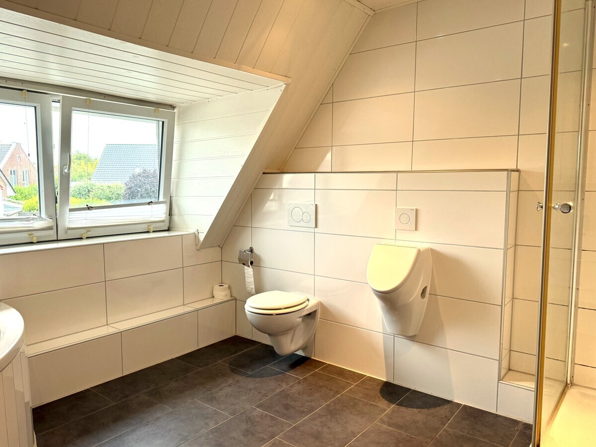 freundliches Familienbad mit ...