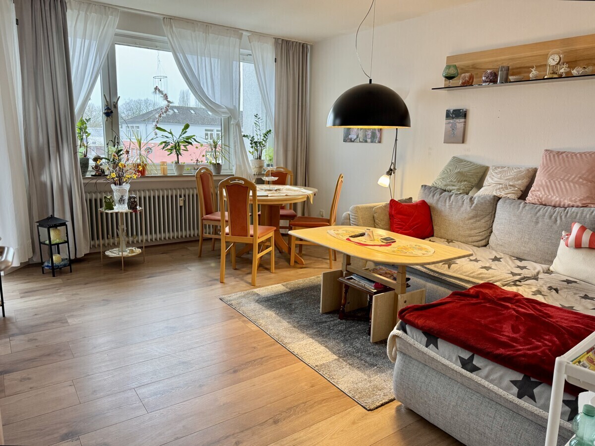 Wohn-/Esszimmer