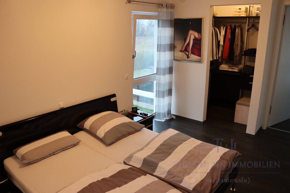 Schlafzimmer / Ankleide