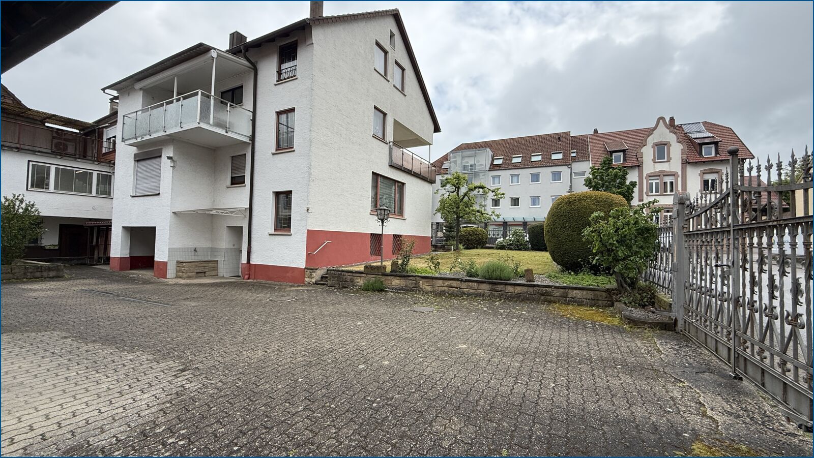 Hausansicht vom Hof