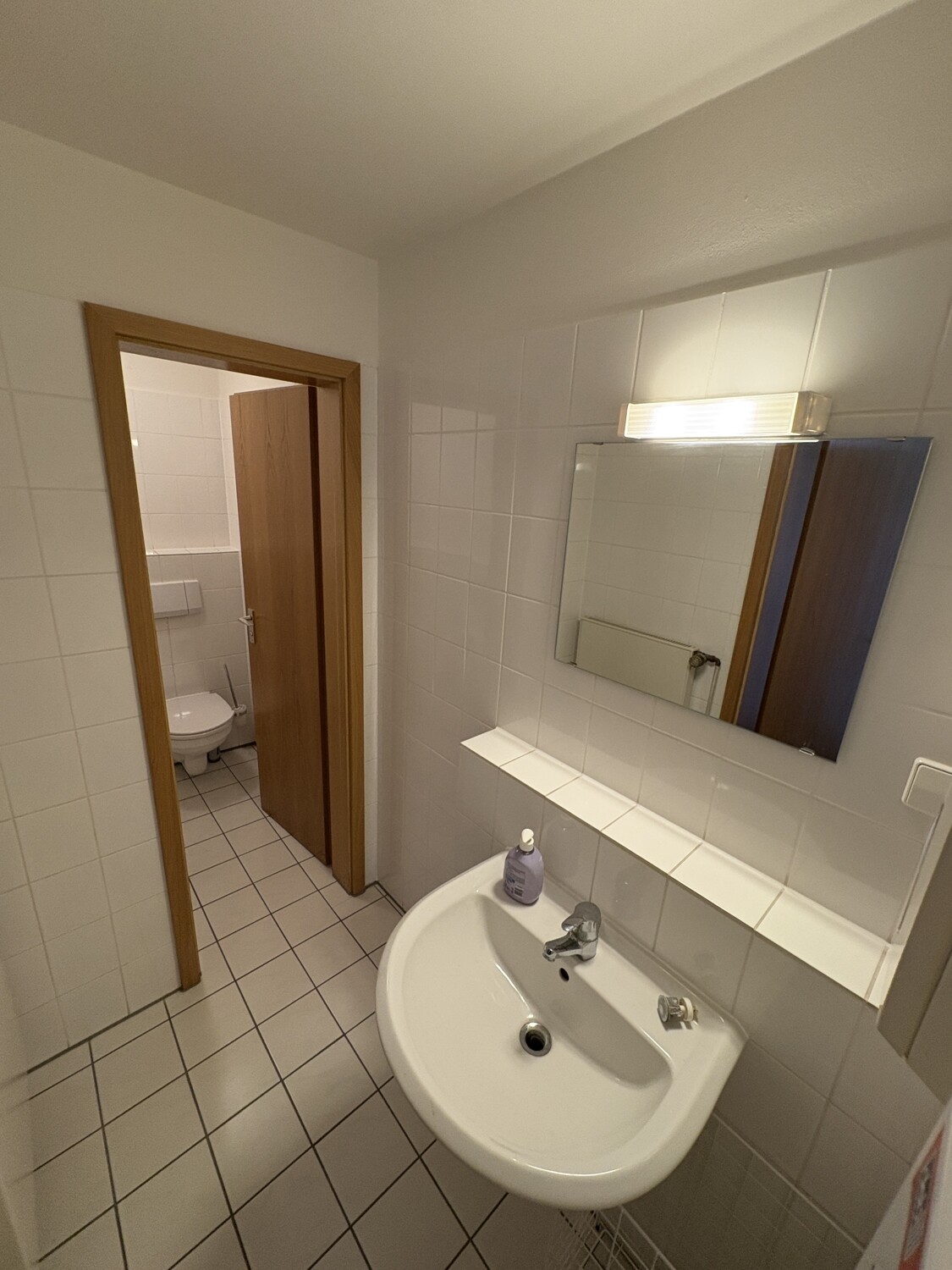WC Damen Gewerbeeinheit