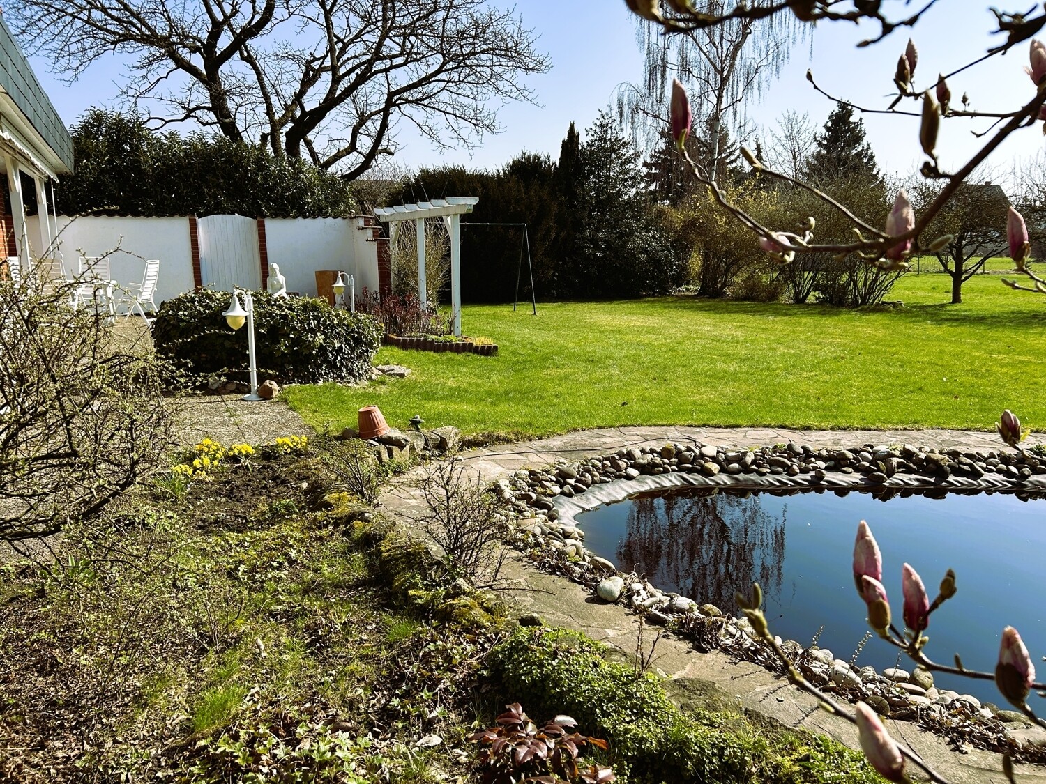 Garten mit Teich